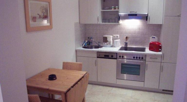 Rental apartment with garden — photo 4