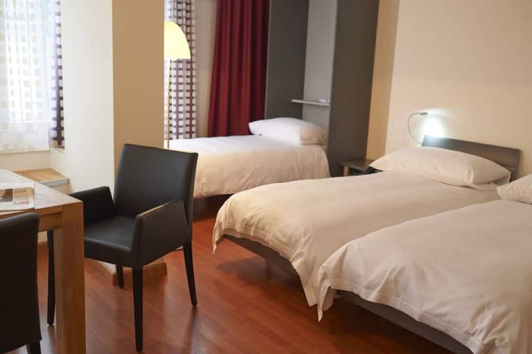 Aparthotel  Basilea