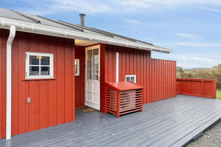 Vacation home with 1 room for 6 persons in Hvide Sande