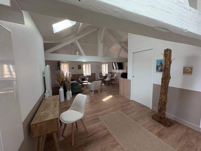 Divodurum Apartment in the Heart of Metz – Modern, Renovated, Up to 4 Guests — photo 2