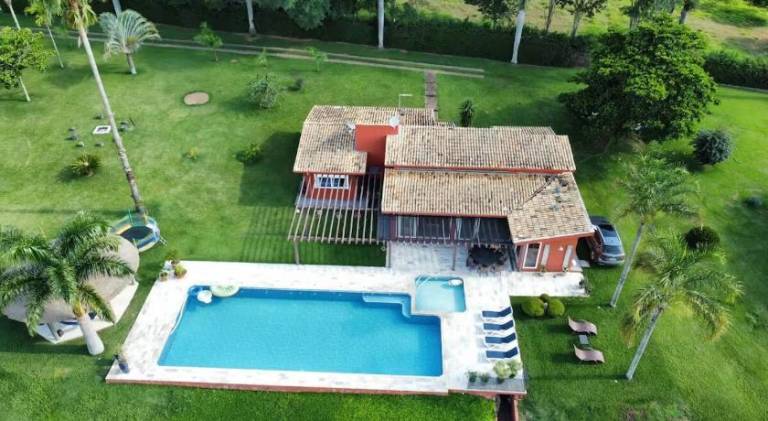 Pleasant house with pool | Pets allowed in Braganca Paulista