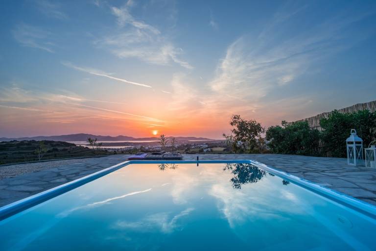 House Paros