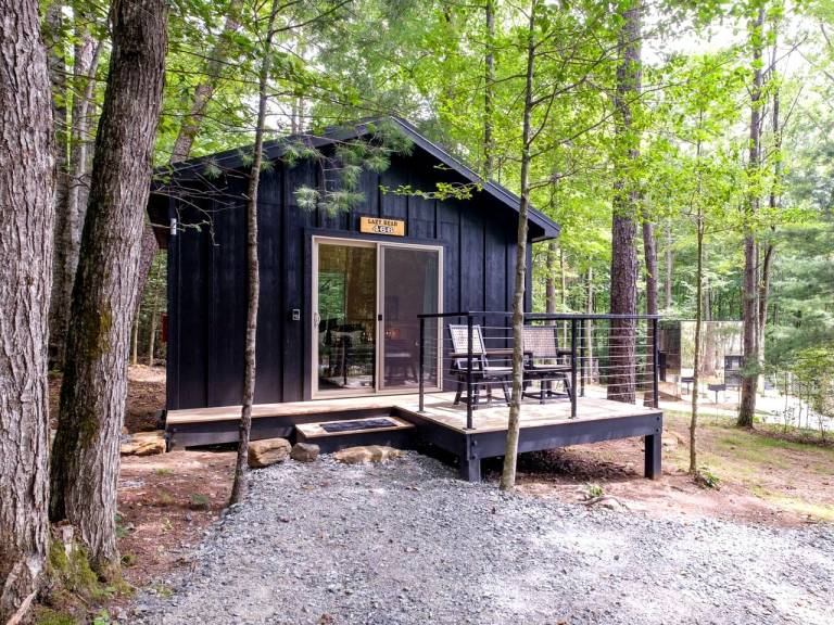 House  Balsam Grove