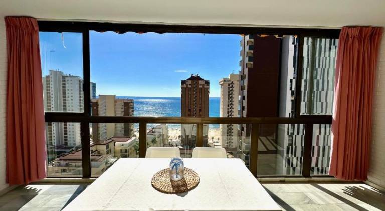 Holiday apartment with patio in Benidorm