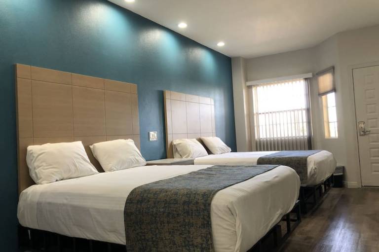 Cali Inn