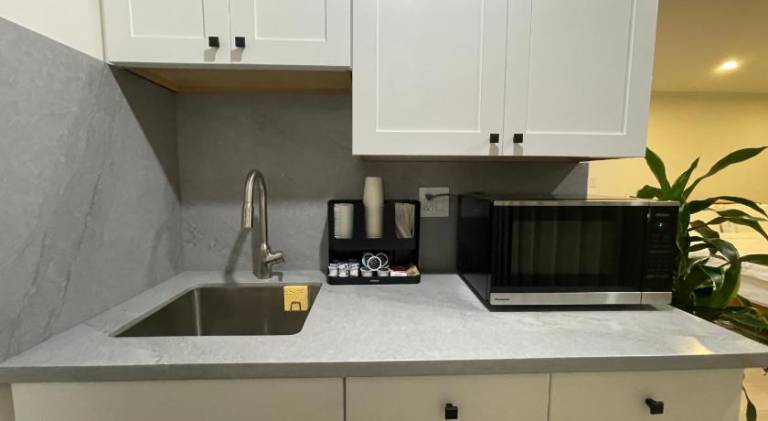 Quiet Private Room Near SFO with Free Parking — photo 3