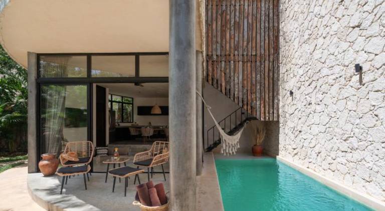 Villa with pool in Tulum