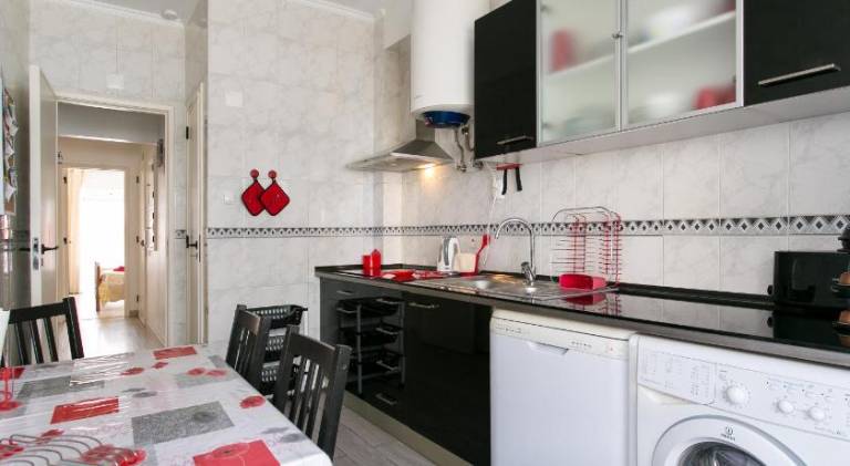 Apartment with 2 rooms for 6 persons — photo 2