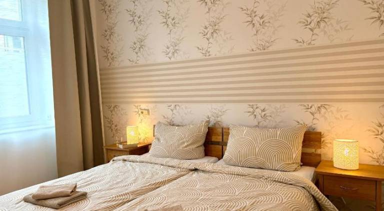 Holiday apartment with 2 rooms for 4 persons in Plauen