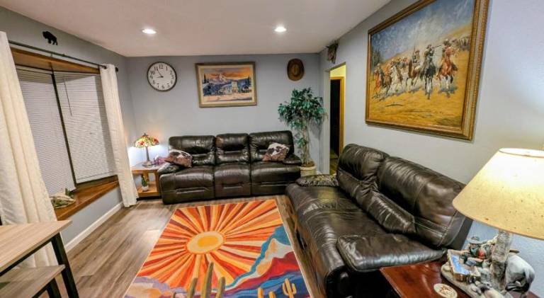 House with 5 rooms for 11 persons in Des Moines, IA
