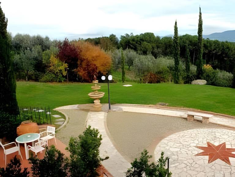 Farm with jacuzzi, yard & pool in Impruneta