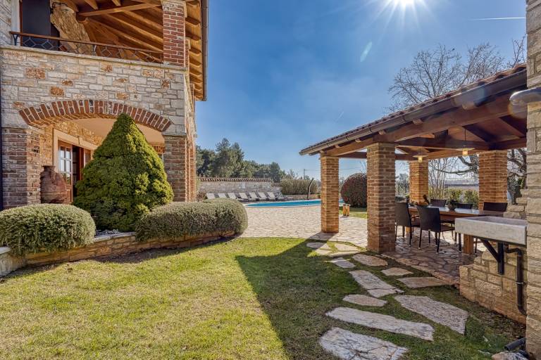 Fully equipped villa with terrace, garden & barbecue | Pet-friendly — photo 4