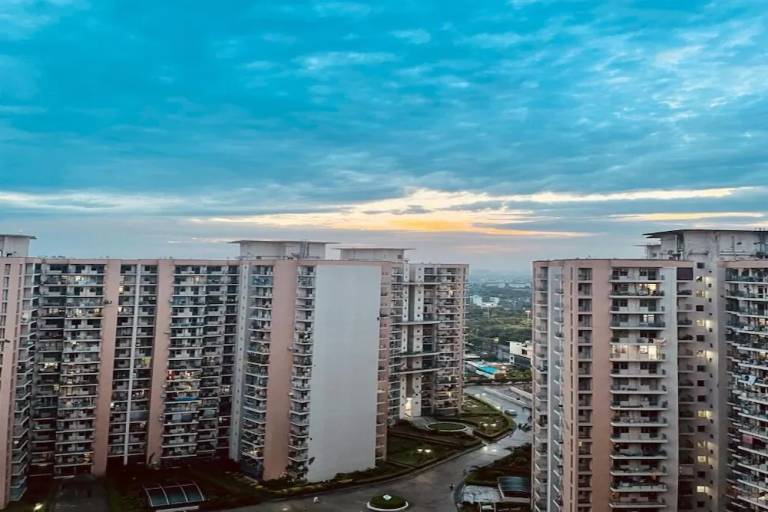 Apartment  Indirapuram