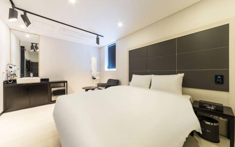 Pocheon Read You Drive in Hotel