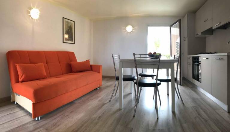 Holiday apartment with yard — photo 2