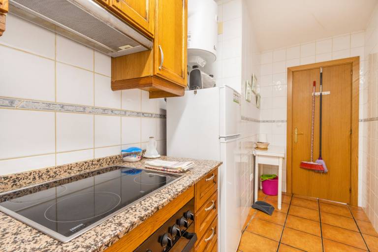 Apartment 'Garrota' with Mountain Views, Balcony, and Wi-Fi — photo 4