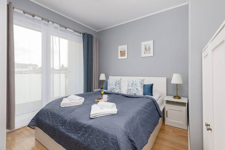 Holiday apartment with yard — photo 2