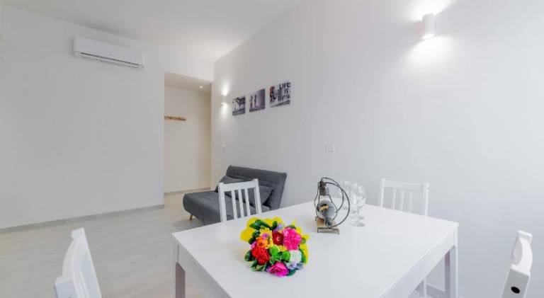 Rental apartment | Next to Two Towers — photo 5