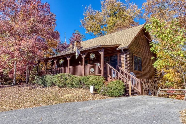Children-friendly cabin with private pool | Pets allowed in Pigeon Forge, TN