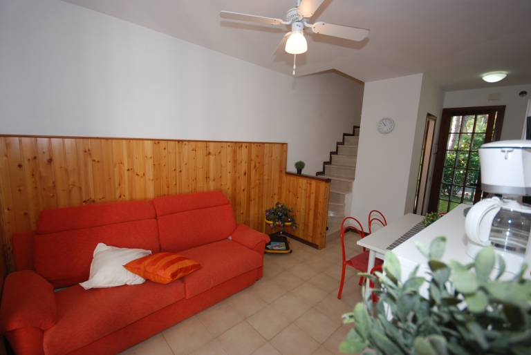 Beautiful rental apartment with pool, terrace & garden | Pets allowed — photo 5