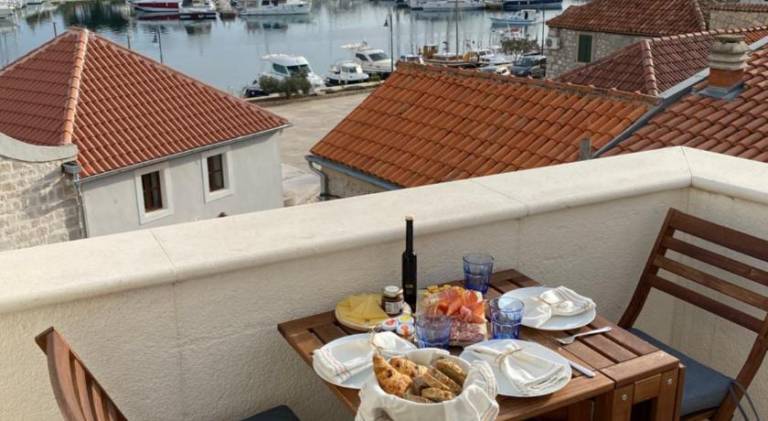 Nice vacation home | Pets allowed in Vodice