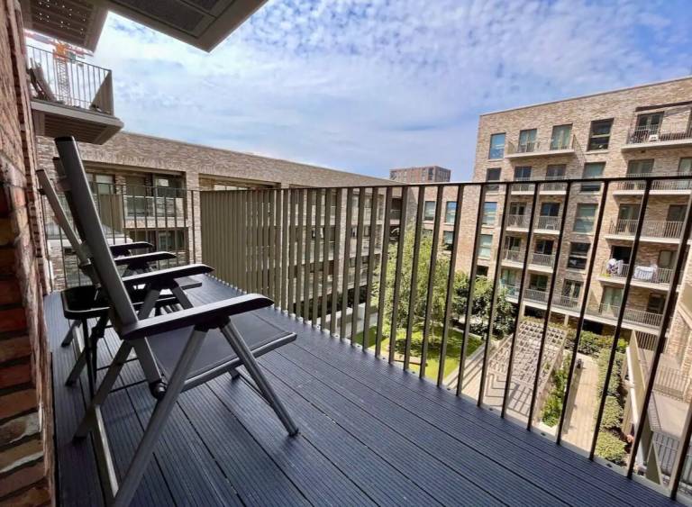 Apartment  Beckton