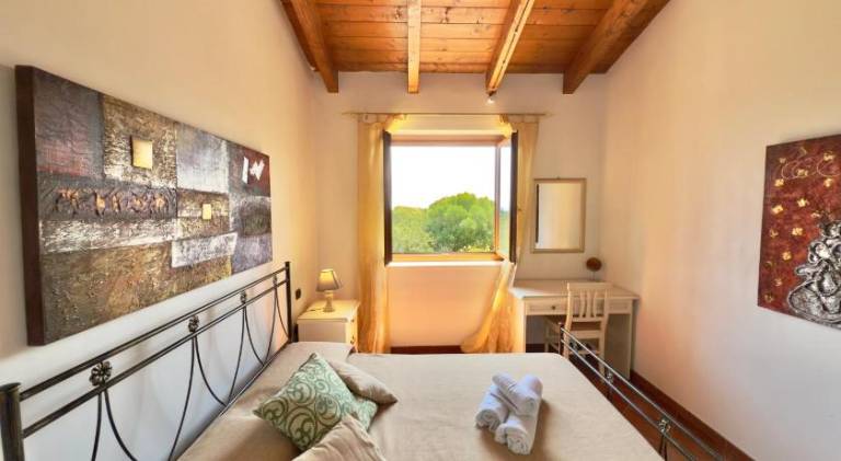Charming holiday apartment with patio & yard | Pet-friendly — photo 4