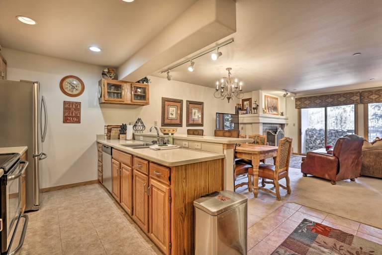 Ski-In/Ski-Out Beaver Creek Condo w/ Mtn Views! — photo 4
