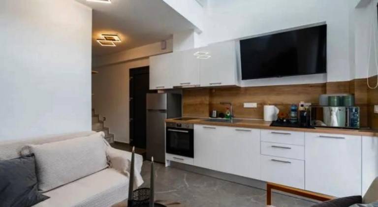 Apartment with patio, garden & private pool — photo 4