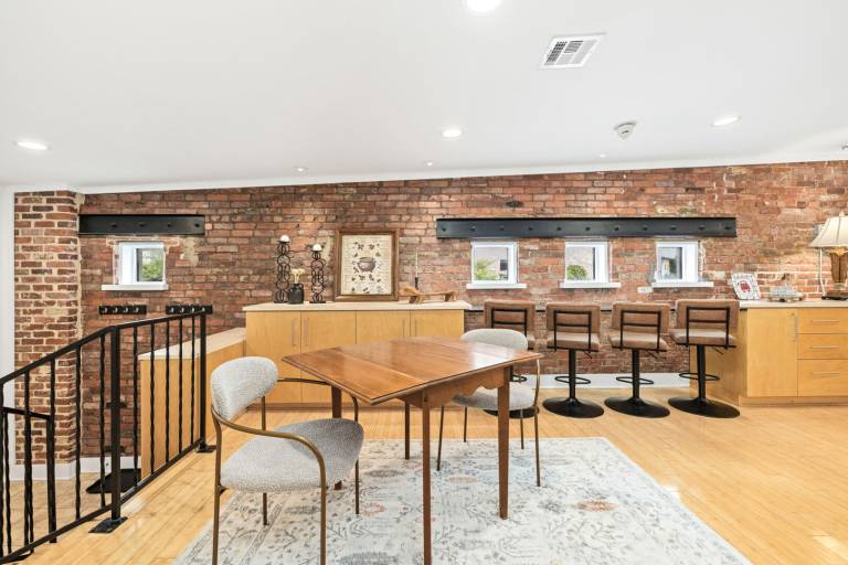 West Dickson Loft – Nightlife Hub 0.4mi UofA in Fayetteville, AR