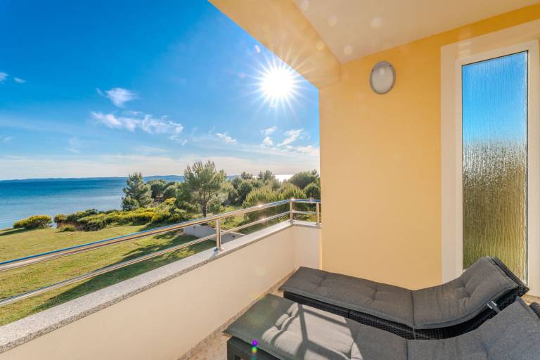 Nice rental apartment with BBQ & yard | Sea view | Pets are welcome — photo 3