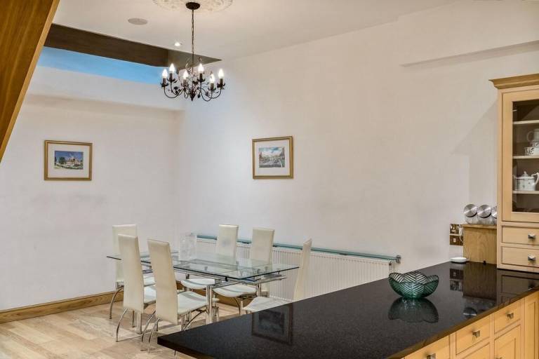 Family-oriented vacation home with garden | Pets are welcome — photo 4