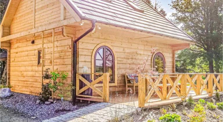 Vacation home with hot tub in Ustka