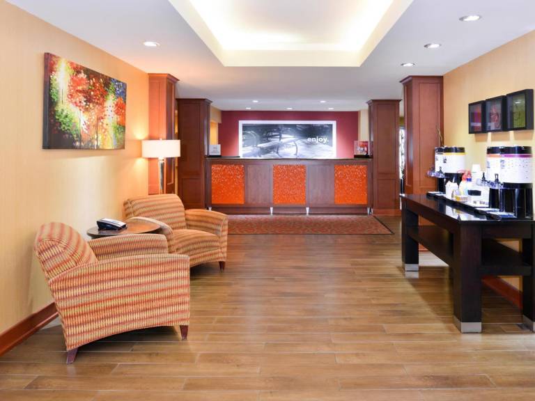 Hampton Inn Martinsburg — photo 5