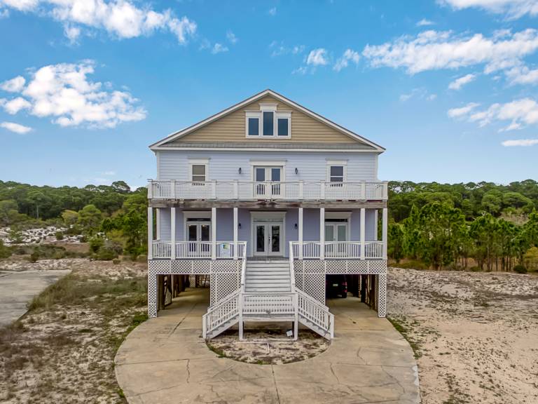 Purple Parrot - 200 Lenora Ct — photo 2