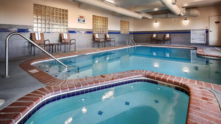 Best Western Plus Gateway Inn & Suites — photo 3
