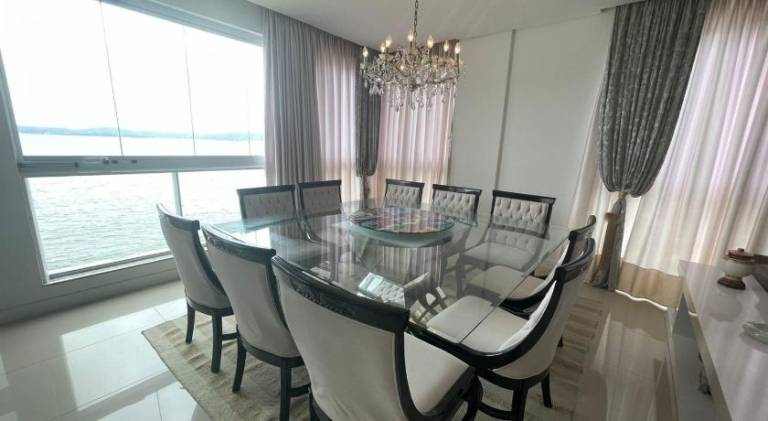 Rental apartment with 4 rooms for 8 persons — photo 4