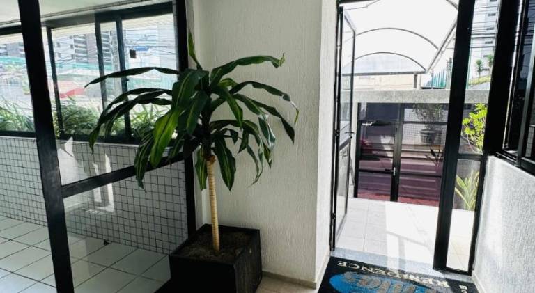Holiday apartment with pool — photo 4