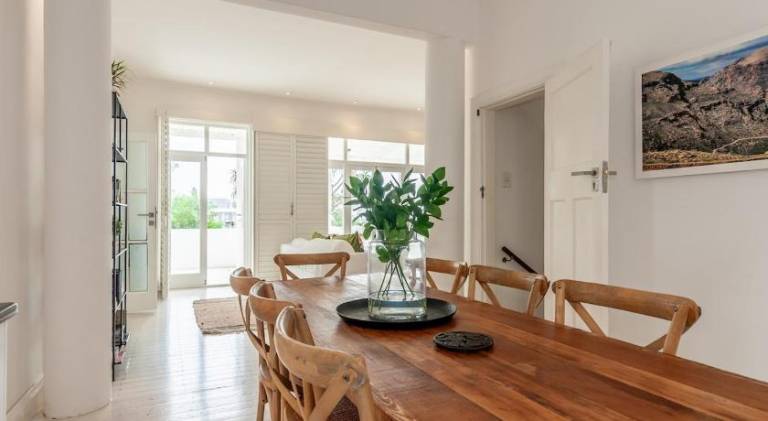Vacation home with pool | Next to Sea Point — photo 5