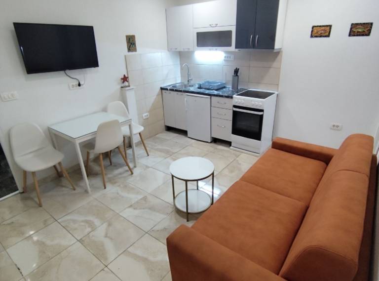 Ferienwohnung in Herceg Novi, Njivice f&uuml;r max. 3 Personen