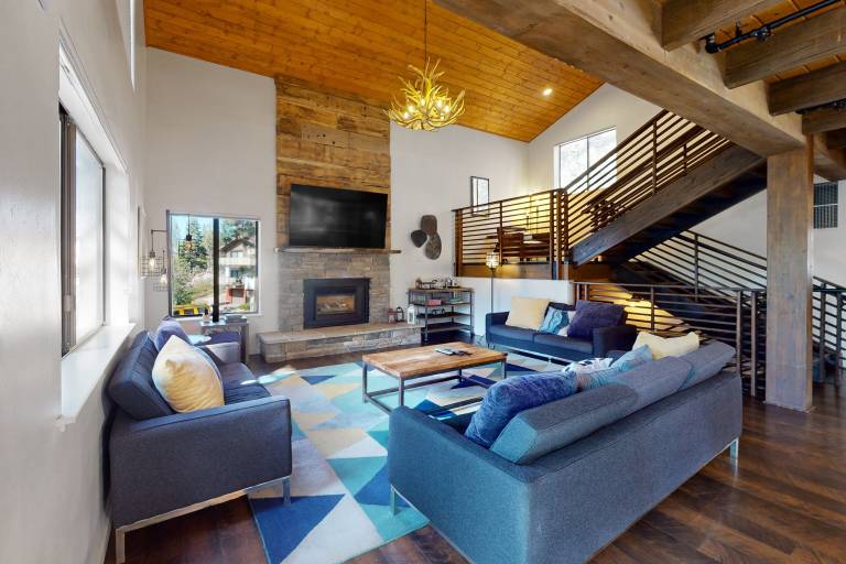 House  Zephyr Cove-Round Hill Village