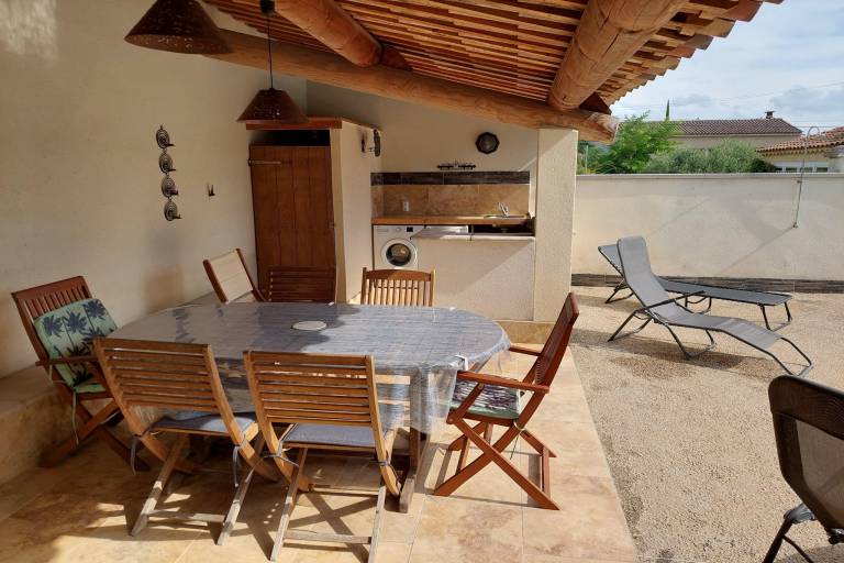 House with pool, garden & grill | Nature view — photo 3