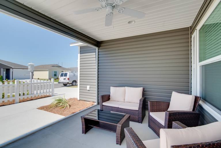 Home in The Villages Near Town Centers! — photo 2