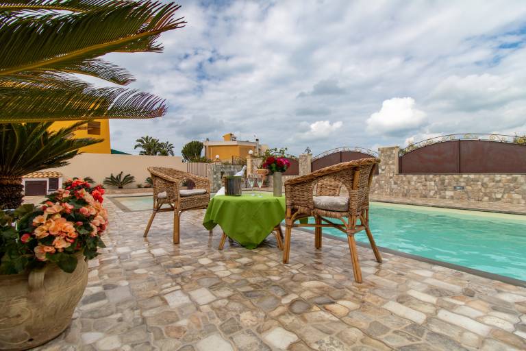 Villa with fast internet, barbecue & patio | Garden view | Close to the beach | Pets allowed — photo 5