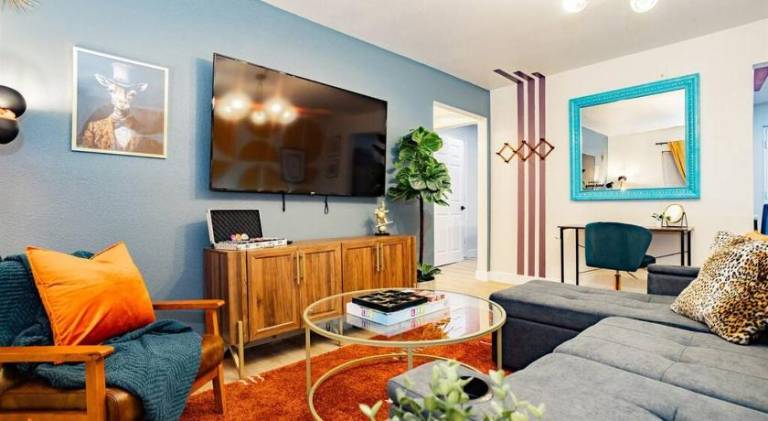 Star Motel Unit 2- Luxury Las Vegas Vacation Home Arts District Oasis — photo 2