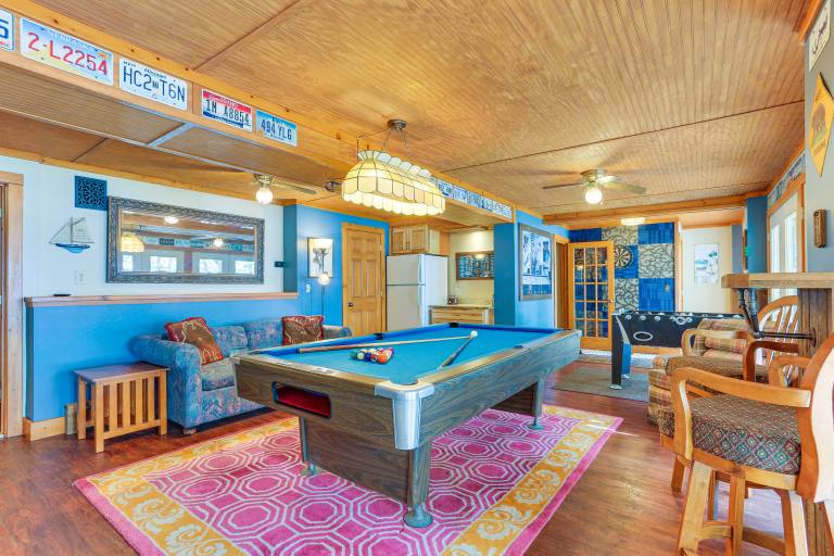 Huge Waterfront Home w/ Dock on Lake Wallenpaupack — photo 4