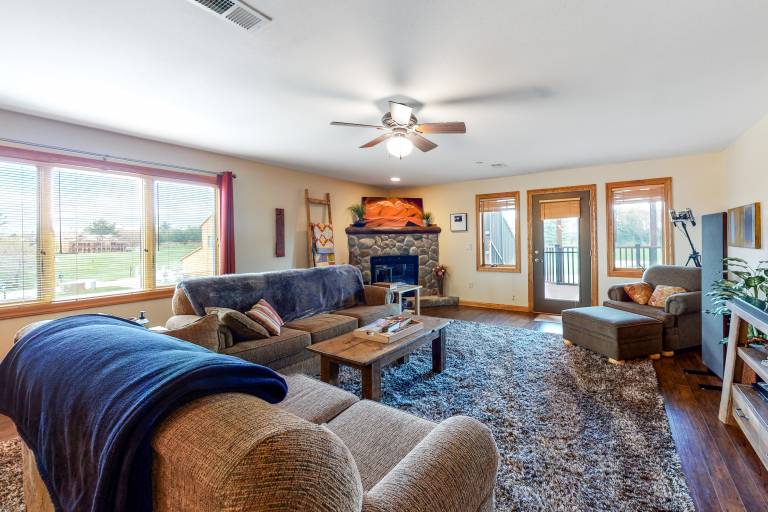 Condo  Dellwood
