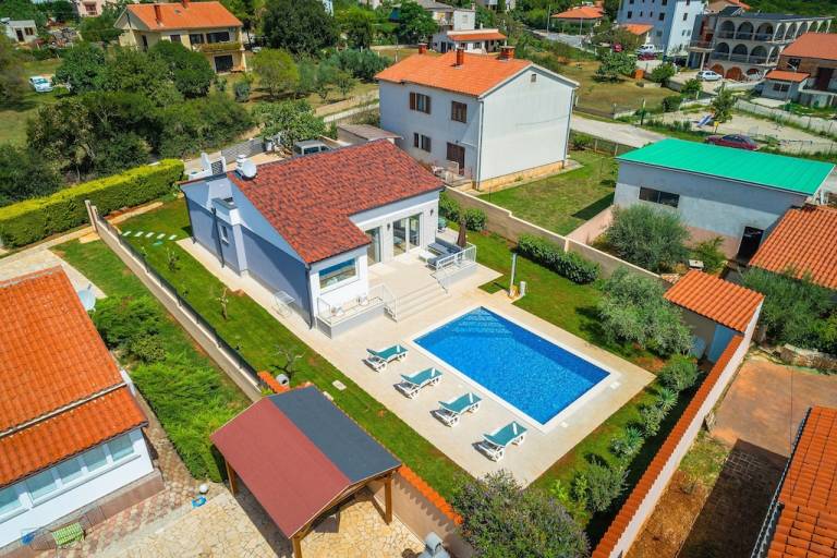 House Pula
