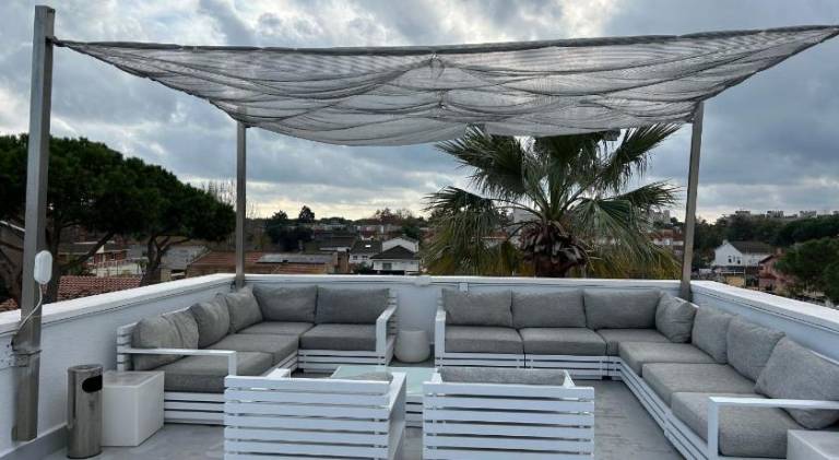 Rental apartment with terrace, yard & BBQ — photo 3