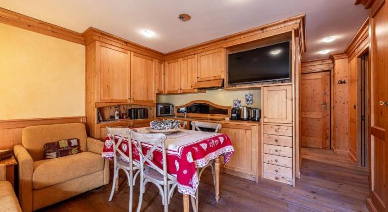 Holiday apartment with 2 rooms for 6 persons — photo 2